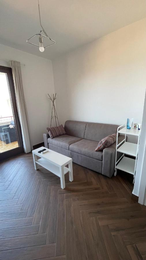 Baia Aurora Villa Летояни Екстериор снимка