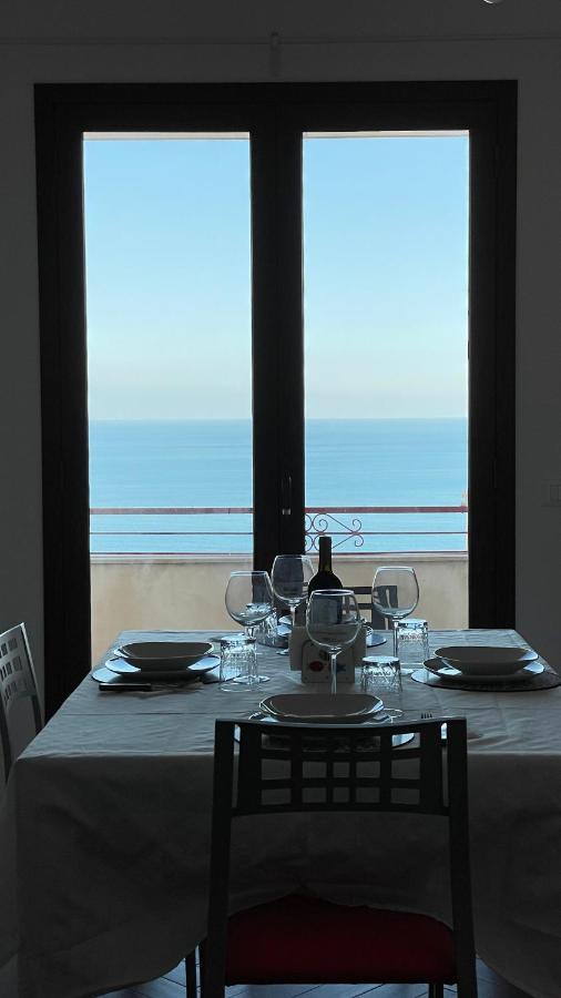 Baia Aurora Villa Летояни Екстериор снимка