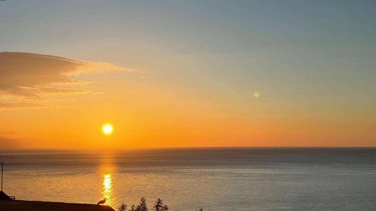Baia Aurora Villa Летояни Екстериор снимка