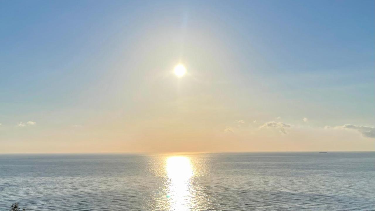Baia Aurora Villa Летояни Екстериор снимка